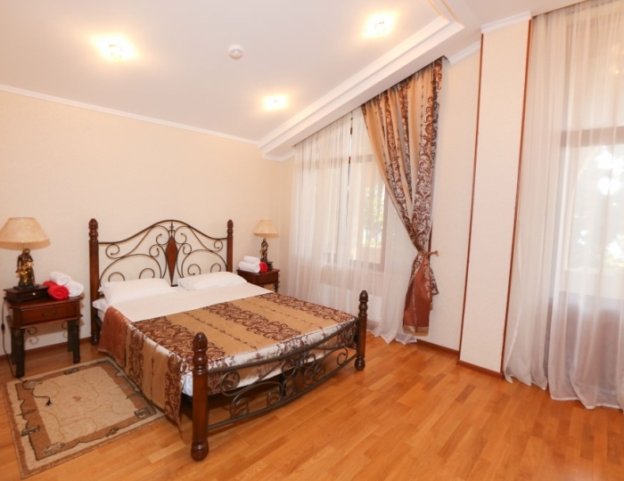 Большой коттедж - Клубный отель «Дельфин» Пицунда